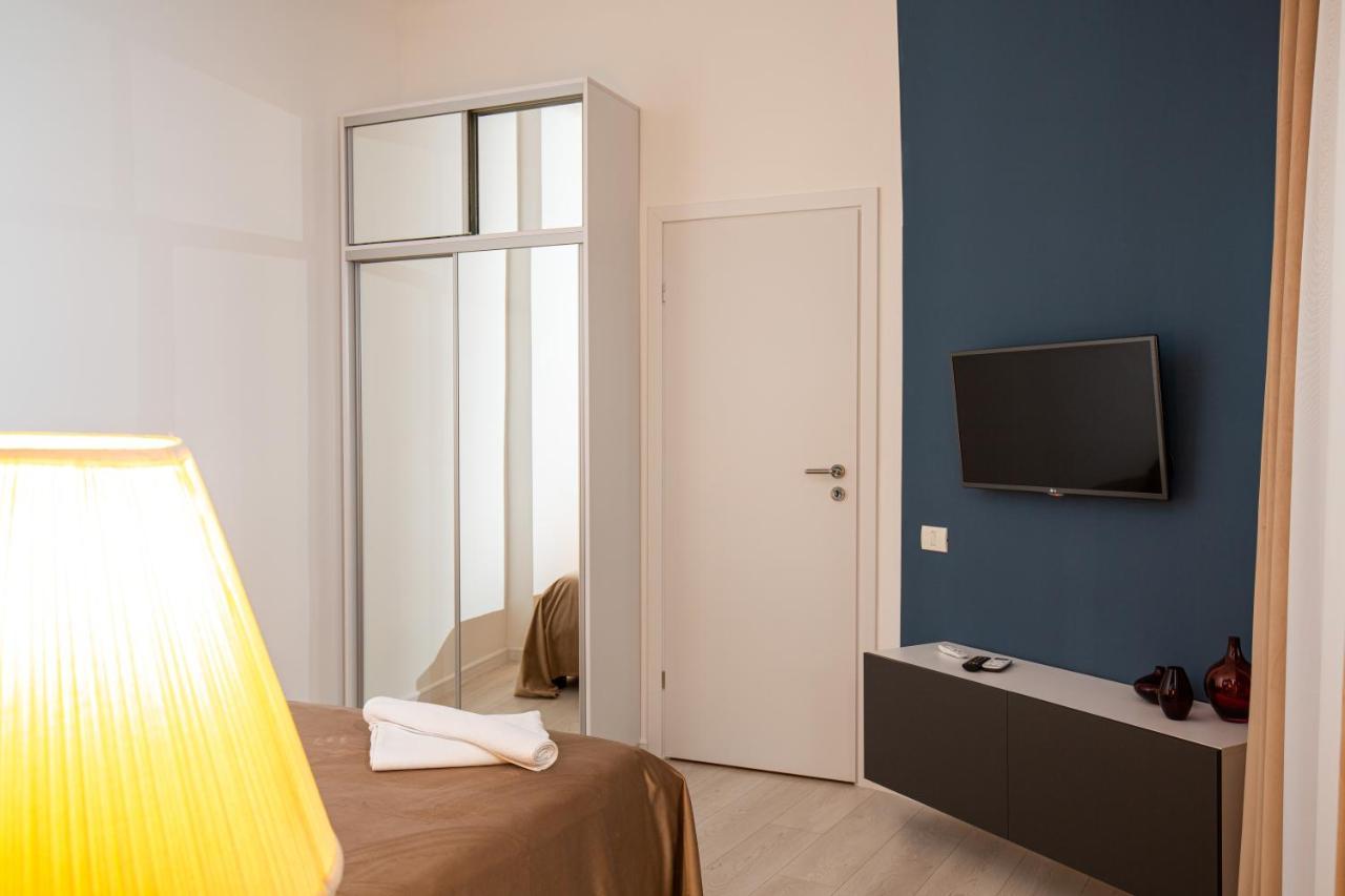 Metropole Apartments Old Center Bucureşti Ngoại thất bức ảnh