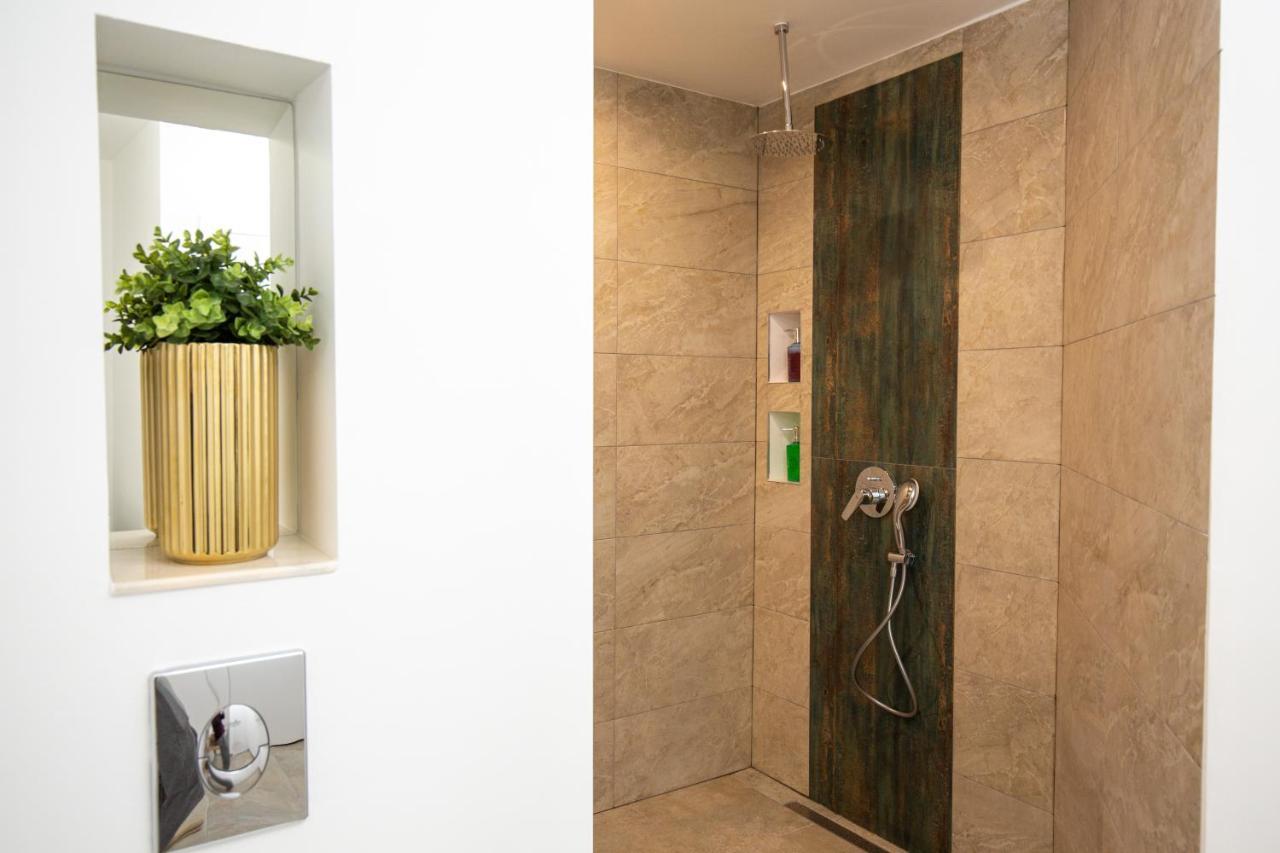 Metropole Apartments Old Center Bucureşti Ngoại thất bức ảnh